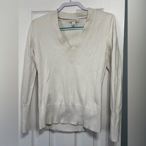 Banana Republic Off-White V-Neck Pullover